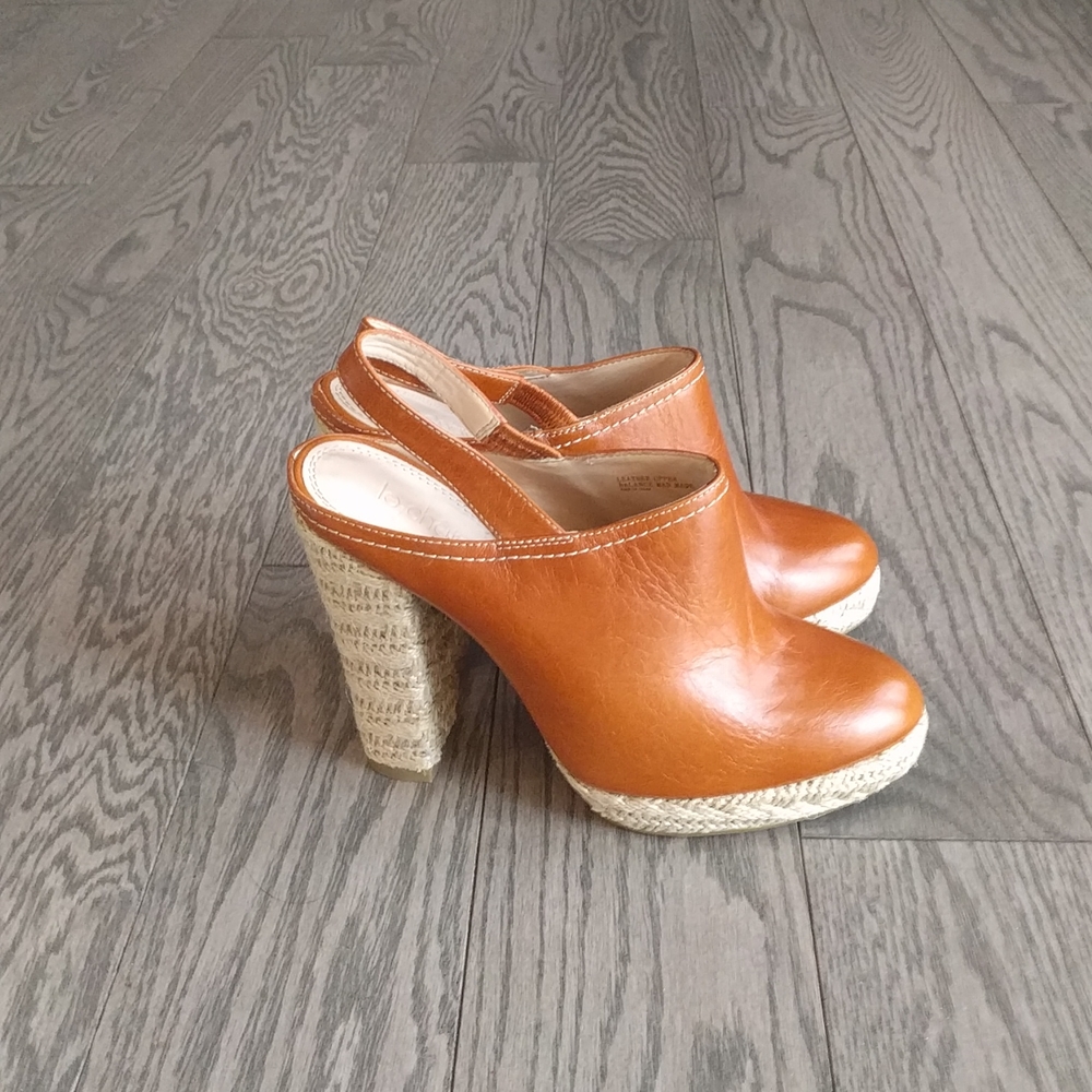 Beautiful shoes by le Chateau 🌸⭐🍀